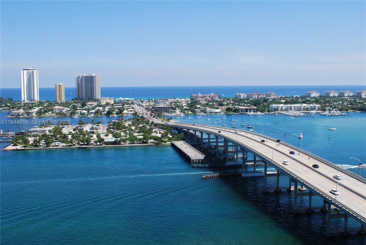 125 Ocean Ave , Unit 202, Palm Beach Shores, FL 33404 Photo