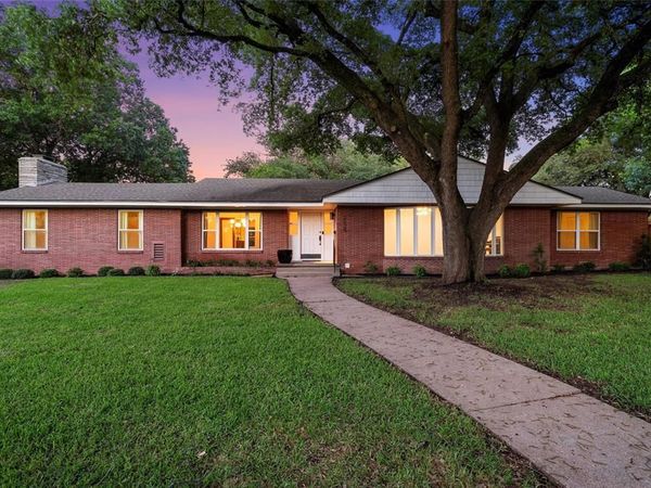 2625 Old Oaks Drive , Waco, TX 76710