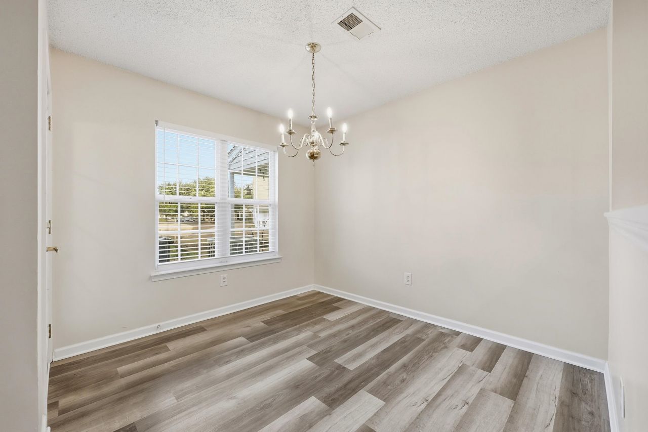 1037 Stanton Pl. Photo 15