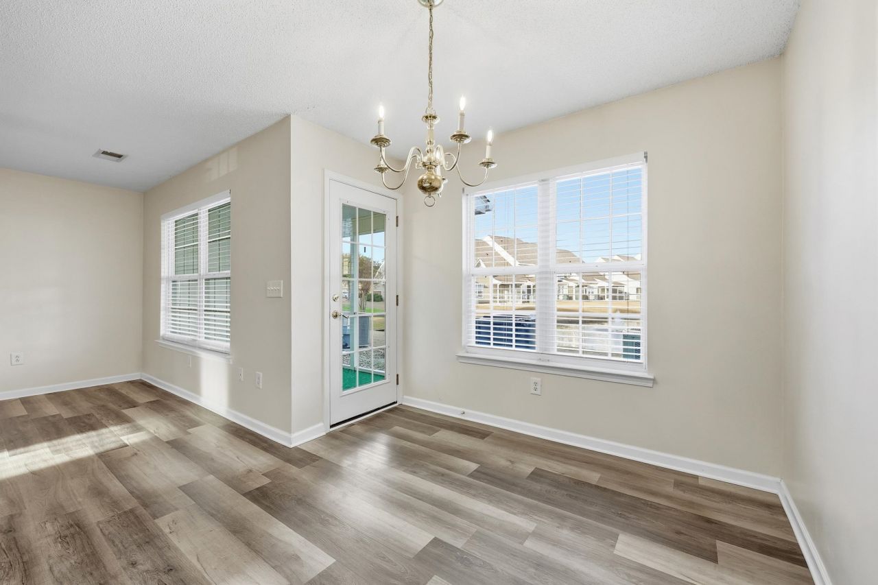 1037 Stanton Pl. Photo 16