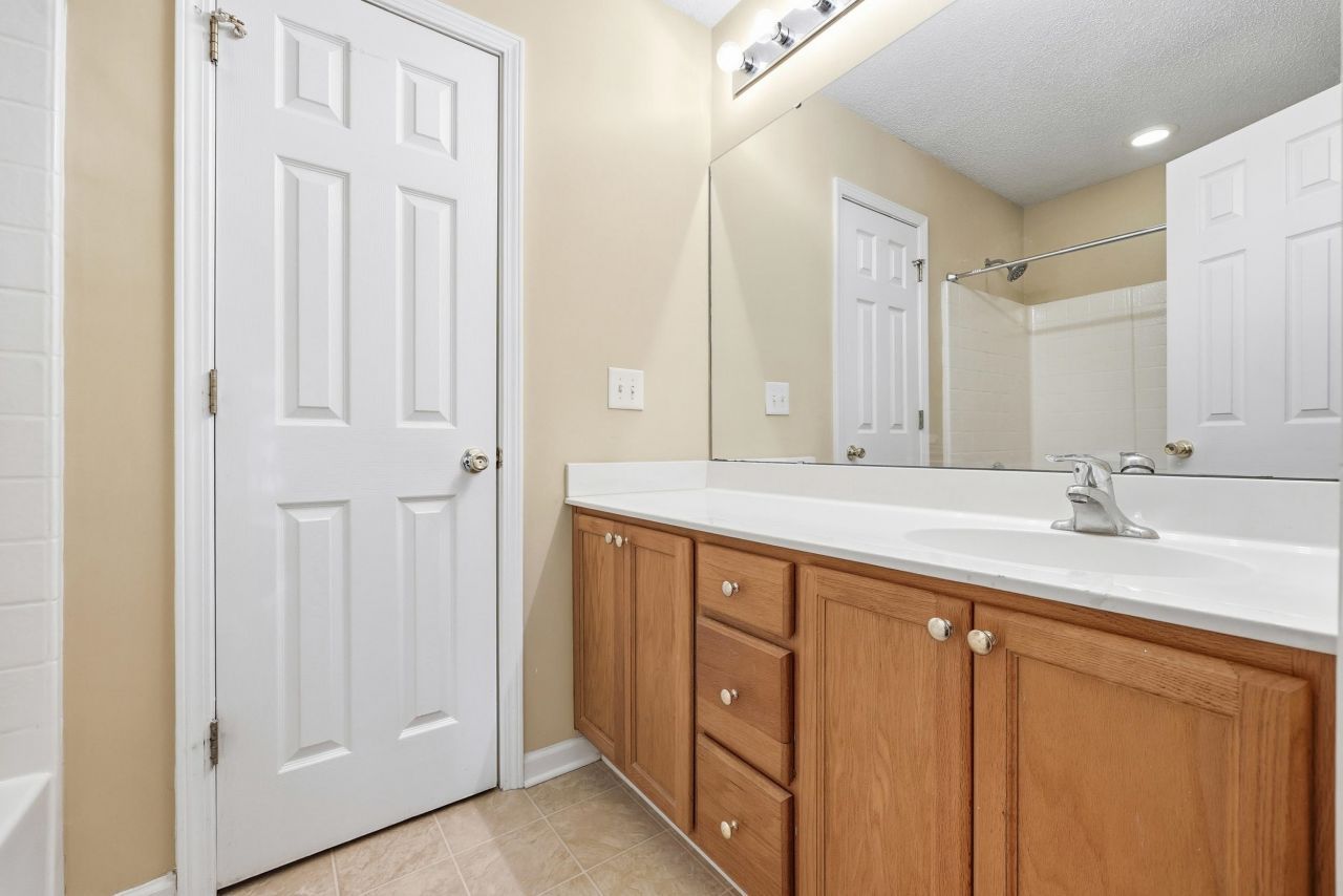 1037 Stanton Pl. Photo 22