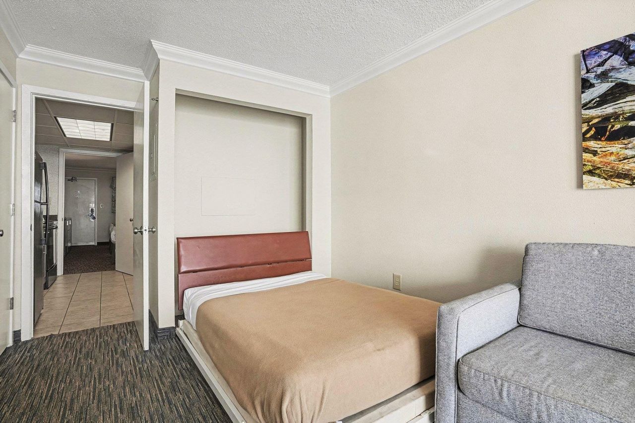 1105 S Ocean Blvd. Photo 10