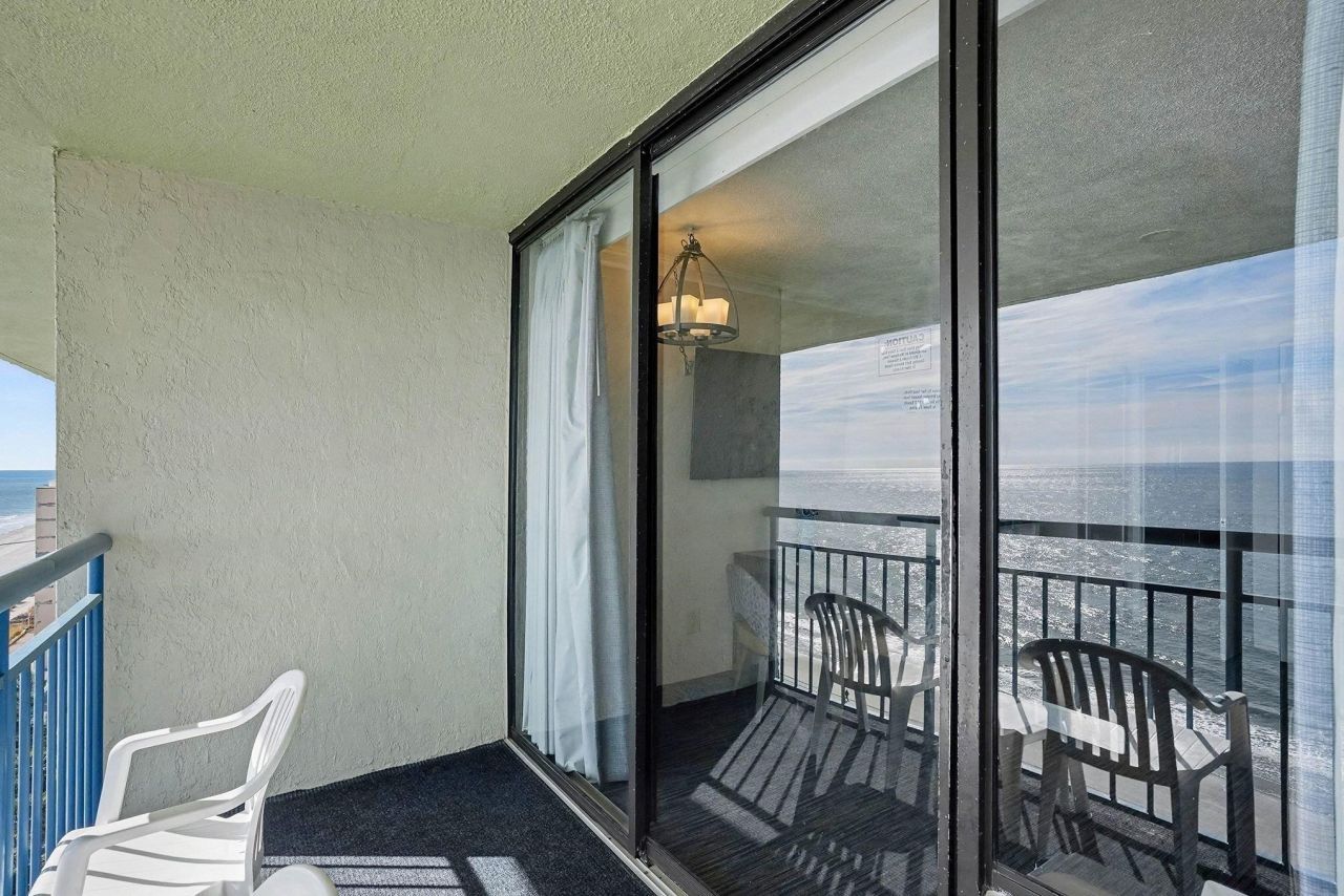 1105 S Ocean Blvd. Photo 8