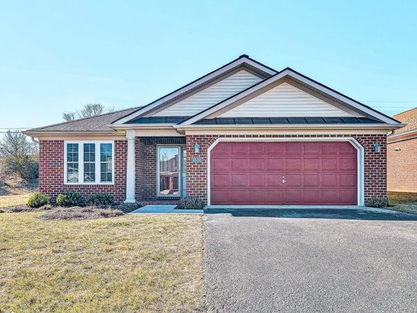 4530 Colonial Place DR , Roanoke, VA 24018