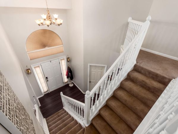 4052 Ponds Edge Street, Grove City, OH 43123