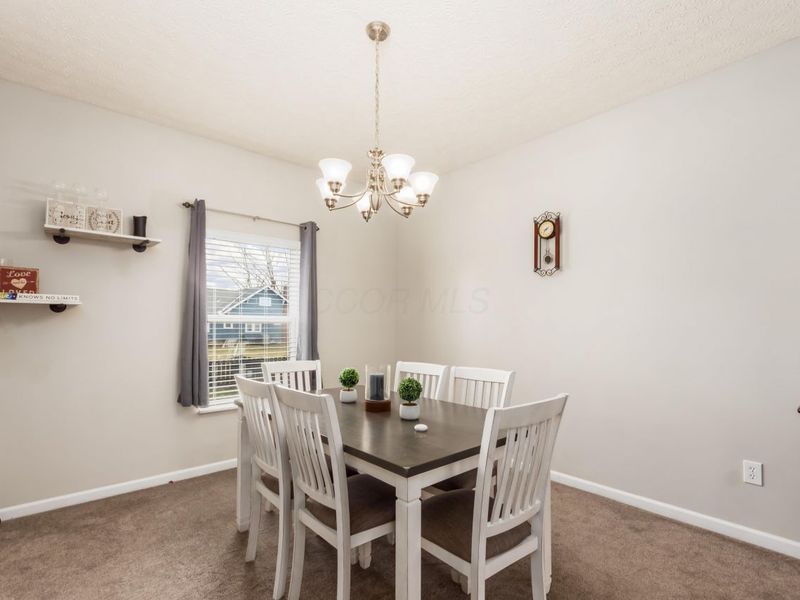 4052 Ponds Edge Street, Grove City, OH 43123 Photo 11