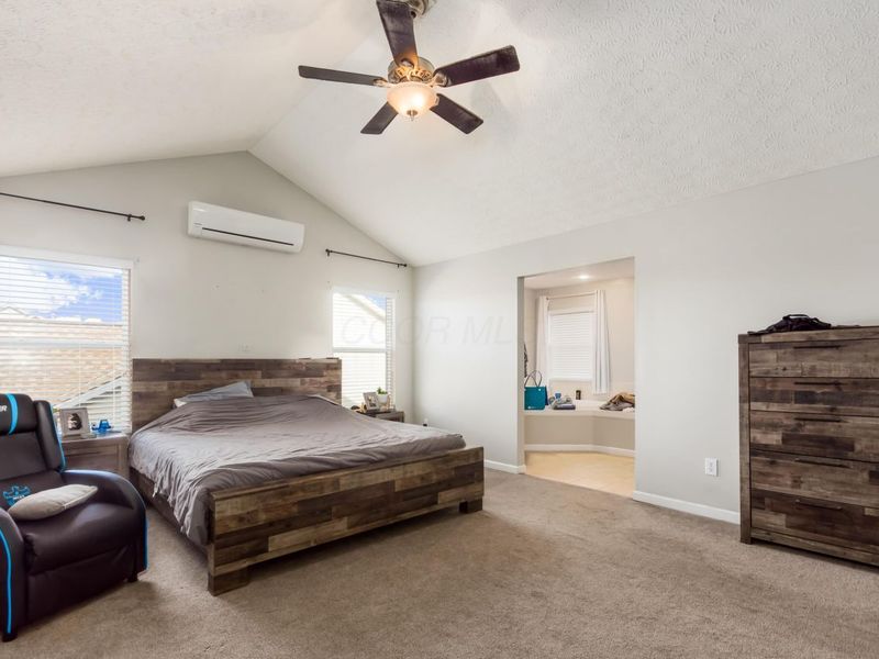 4052 Ponds Edge Street, Grove City, OH 43123 Photo 15