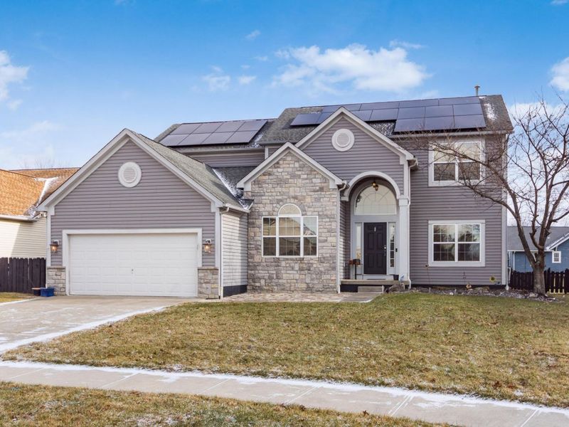 4052 Ponds Edge Street, Grove City, OH 43123 Photo 2