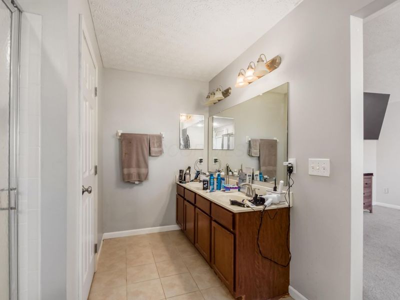 4052 Ponds Edge Street, Grove City, OH 43123 Photo 24