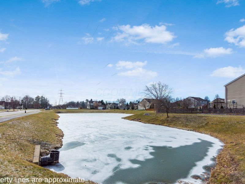 4052 Ponds Edge Street, Grove City, OH 43123 Photo 31