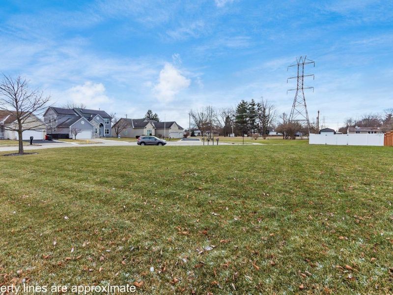 4052 Ponds Edge Street, Grove City, OH 43123 Photo 33