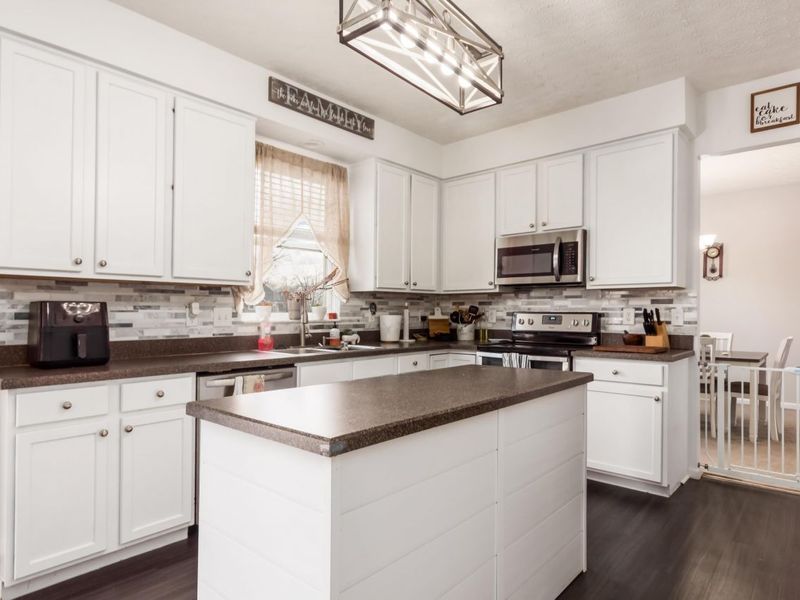 4052 Ponds Edge Street, Grove City, OH 43123 Photo 5