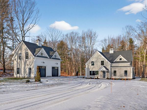 142 Main Street, Kennebunkport, ME 04046