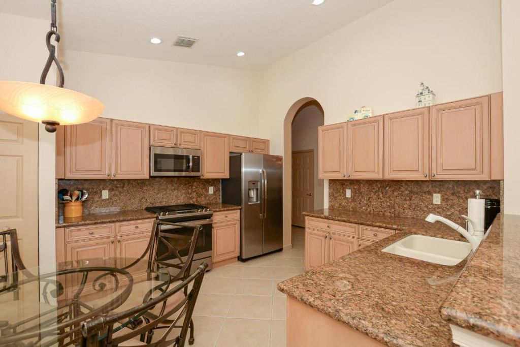 354 NW Shoreview Drive, Port Saint Lucie, FL 34986 Photo