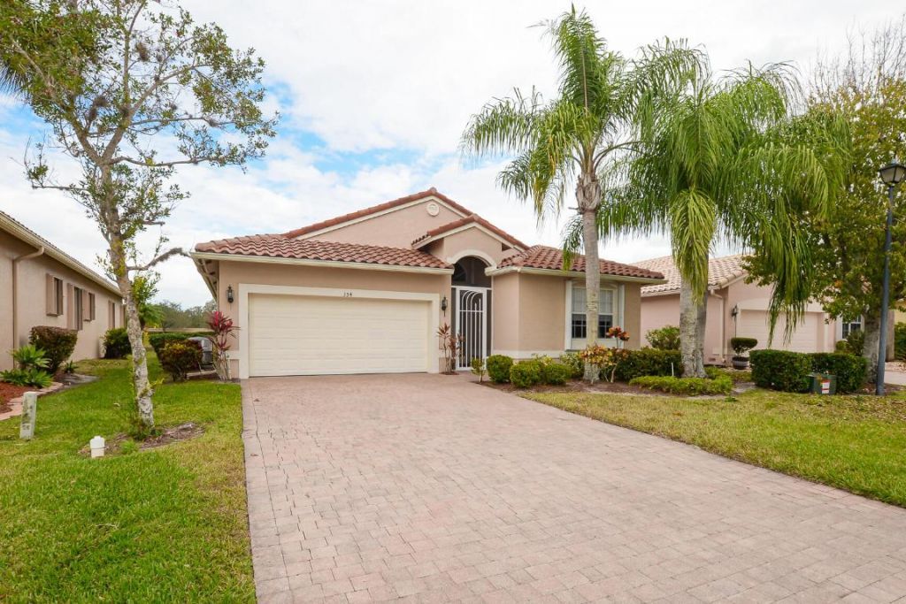 354 NW Shoreview Drive, Port Saint Lucie, FL 34986 Photo