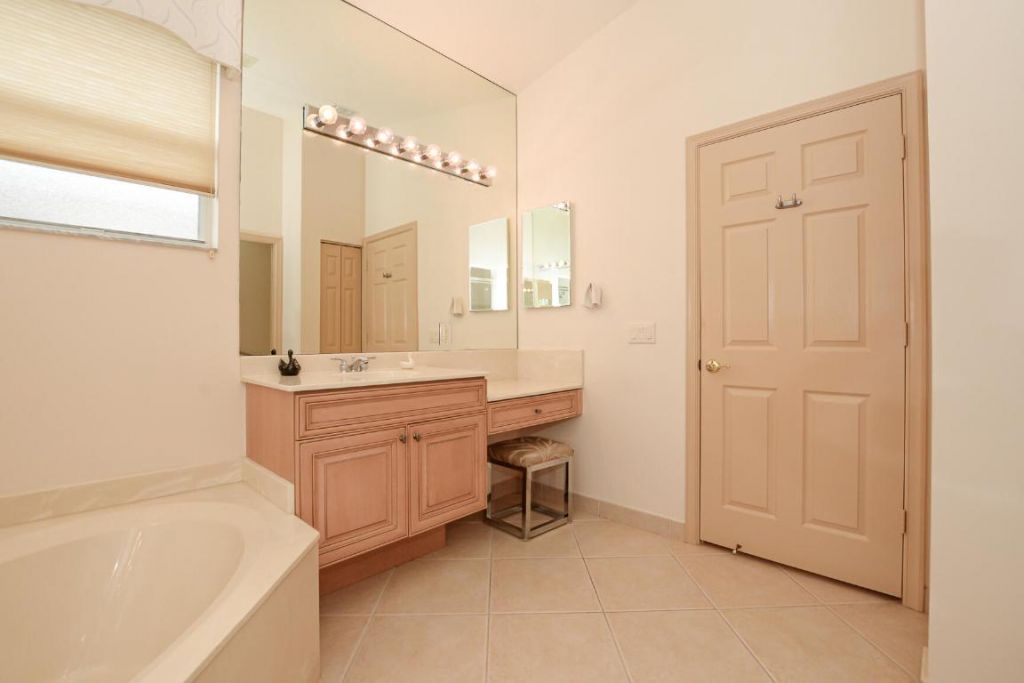 354 NW Shoreview Drive, Port Saint Lucie, FL 34986 Photo