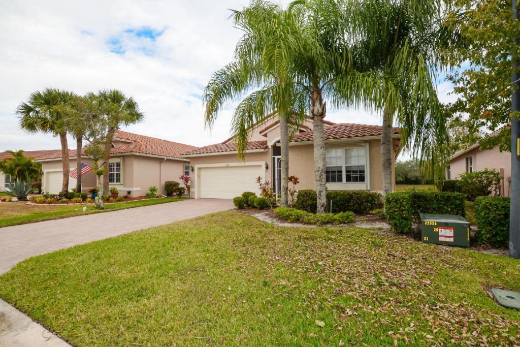 354 NW Shoreview Drive, Port Saint Lucie, FL 34986 Photo