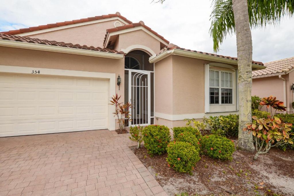 354 NW Shoreview Drive, Port Saint Lucie, FL 34986 Photo