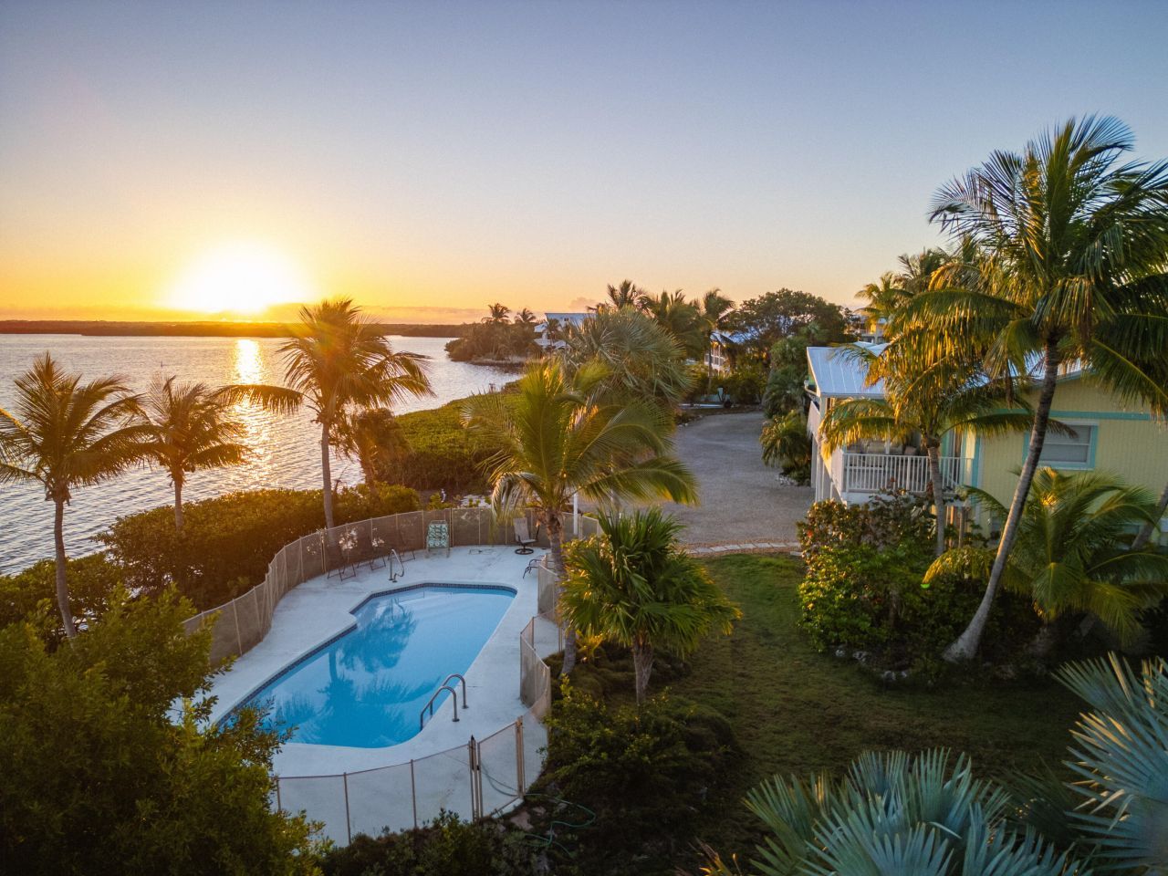 17385 Keystone Road, Sugarloaf, FL 33042 Photo