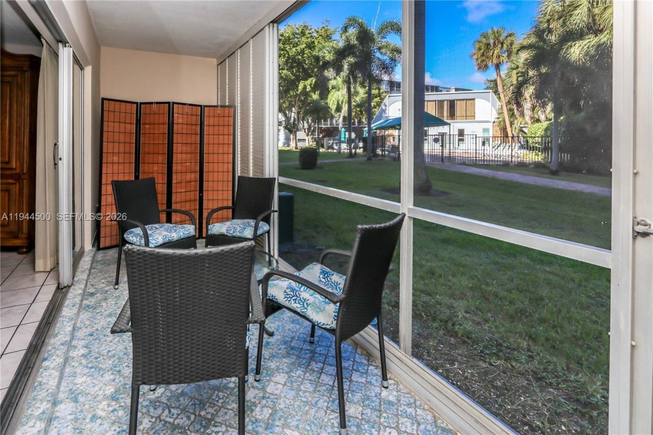 1425 Atlantic Shores Blvd, Unit 110, Hallandale Beach, FL 33009 Photo