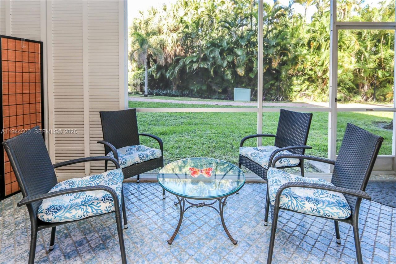 1425 Atlantic Shores Blvd, Unit 110, Hallandale Beach, FL 33009 Photo