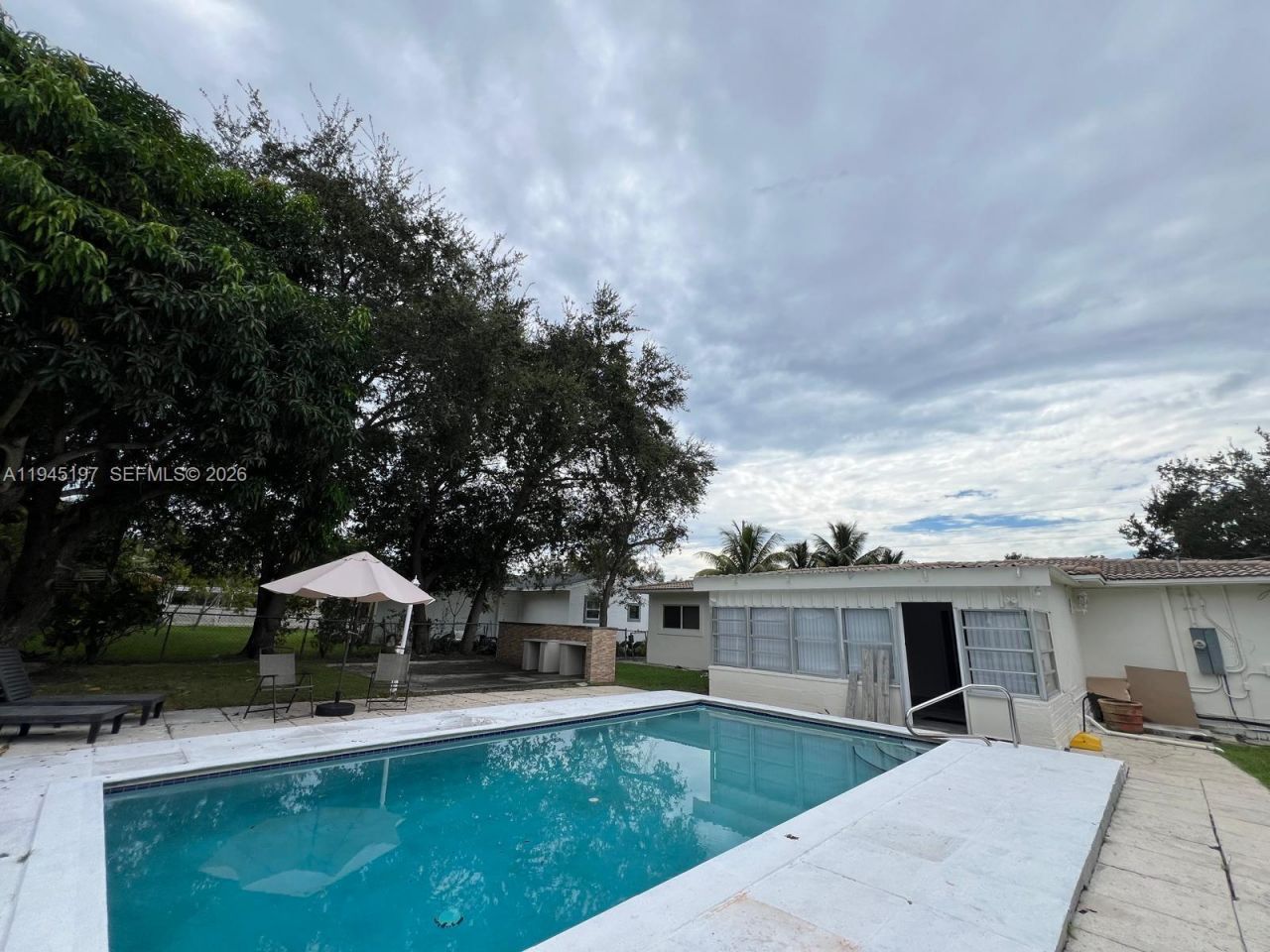 1735 NE 157th Ter, North Miami Beach, FL 33162 Photo