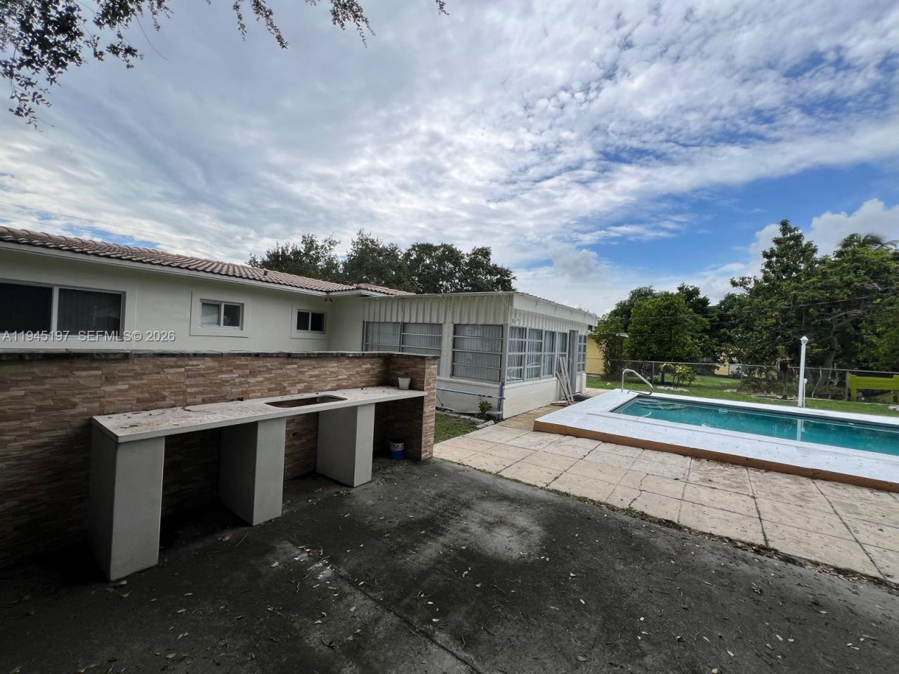 1735 NE 157th Ter, North Miami Beach, FL 33162 Photo