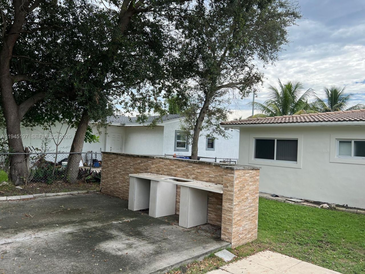 1735 NE 157th Ter, North Miami Beach, FL 33162 Photo