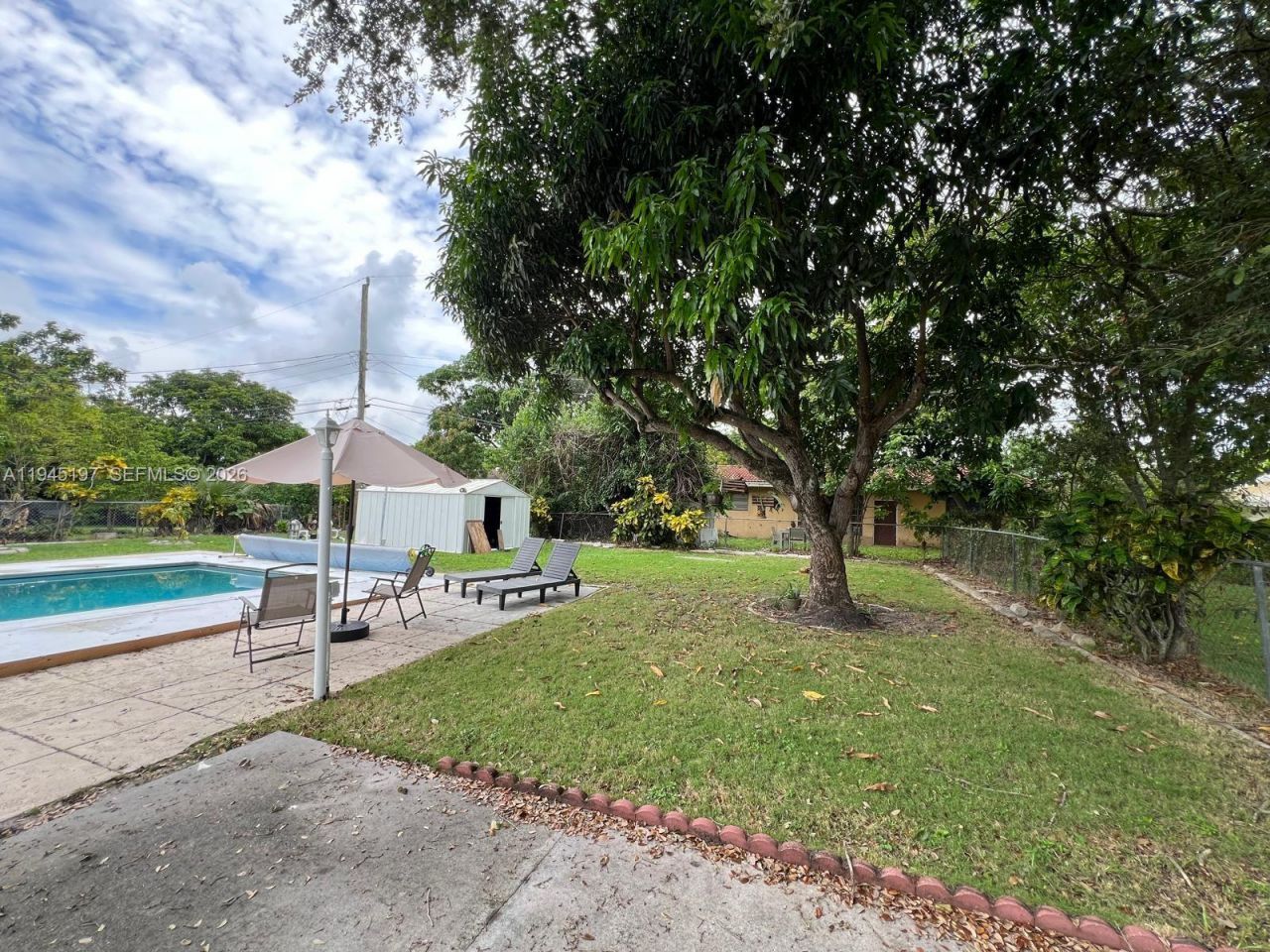 1735 NE 157th Ter, North Miami Beach, FL 33162 Photo
