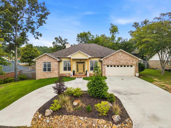 404 PENINSULA Drive, Hot Springs, AR 71901