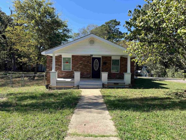 200 LEACH Street, Hot Springs, AR 71913