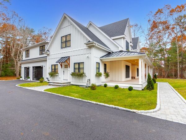 5 Lighthouse Lane, Forestdale, MA 02644