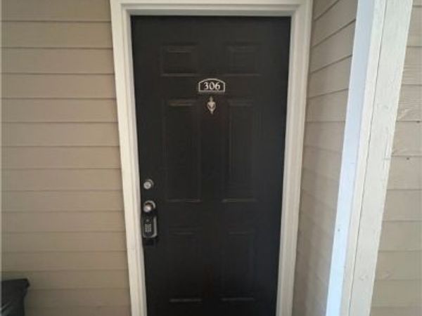 4230 NW Meadow Creek Circle, Unit 306, Fayetteville, AR 72703