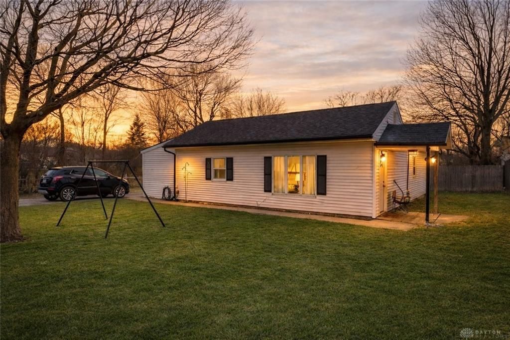 126 Oak Street, Saint Paris, OH 43072 Main Photo