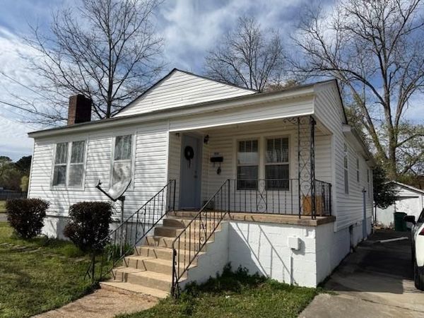 108 Jackson St, Tuscumbia, AL