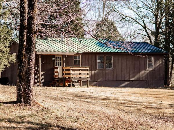 2811 Co Rd 8, Waterloo, AL