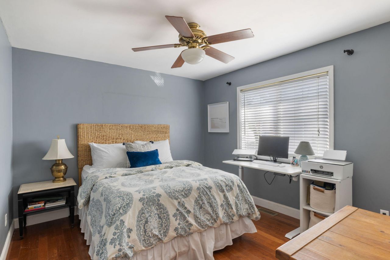 1975 Tison Lane Photo 16