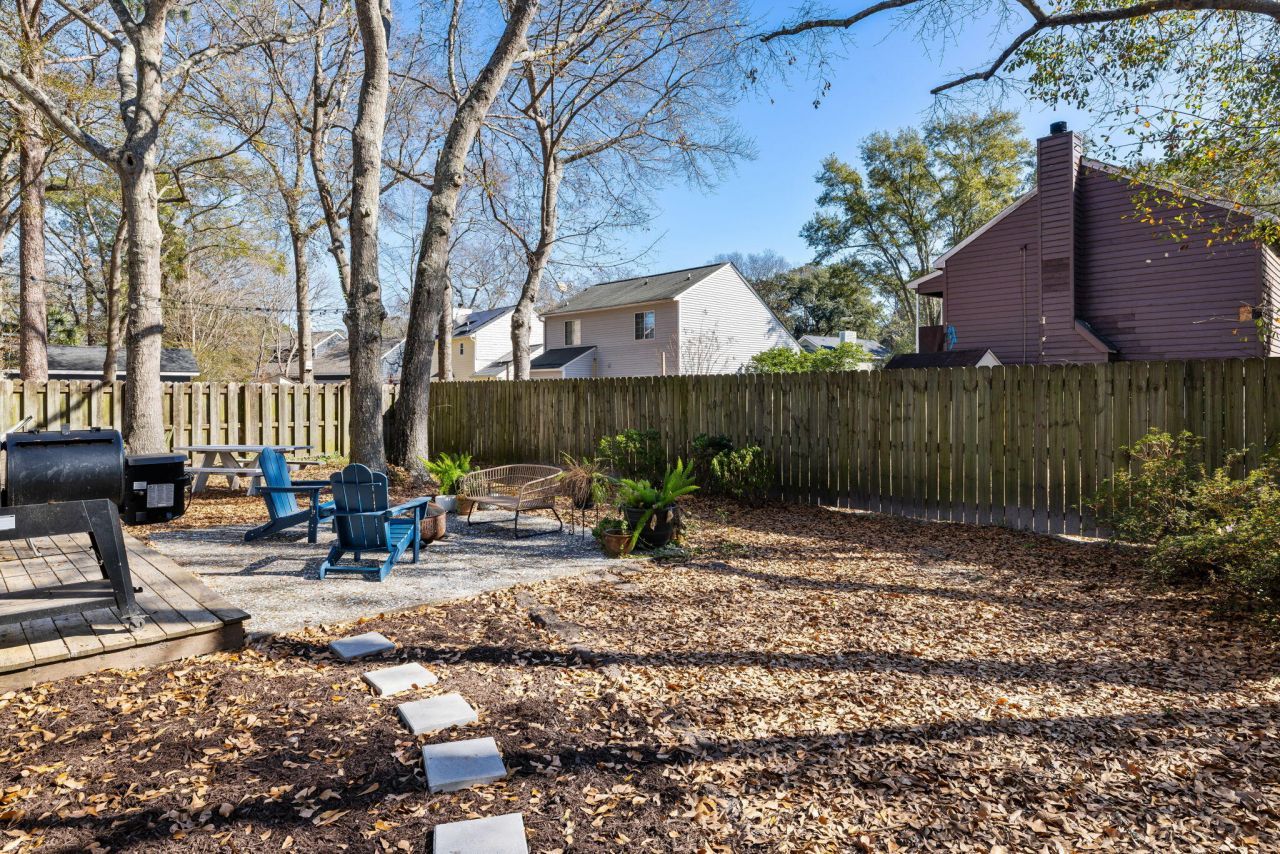 1975 Tison Lane Photo 18