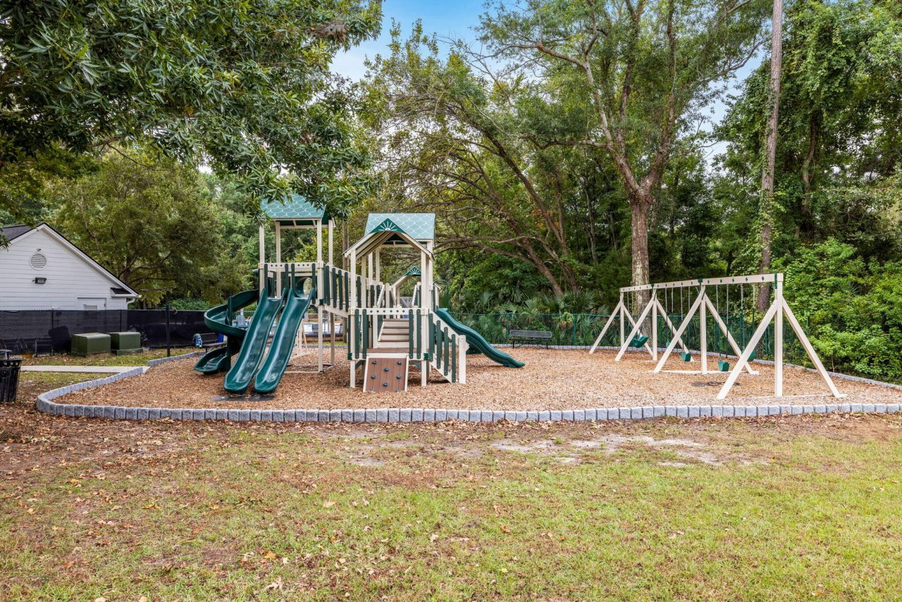 1975 Tison Lane Photo 23