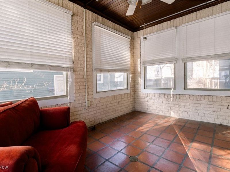 3085 Essex Road, Cleveland Heights, OH 44118 Photo 12