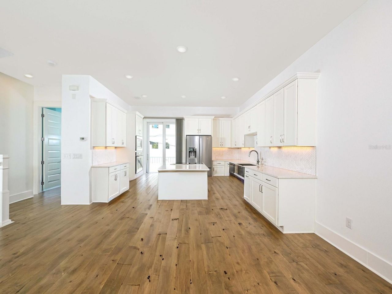 516 Laurel Park Drive, Sarasota, FL 34236 Photo