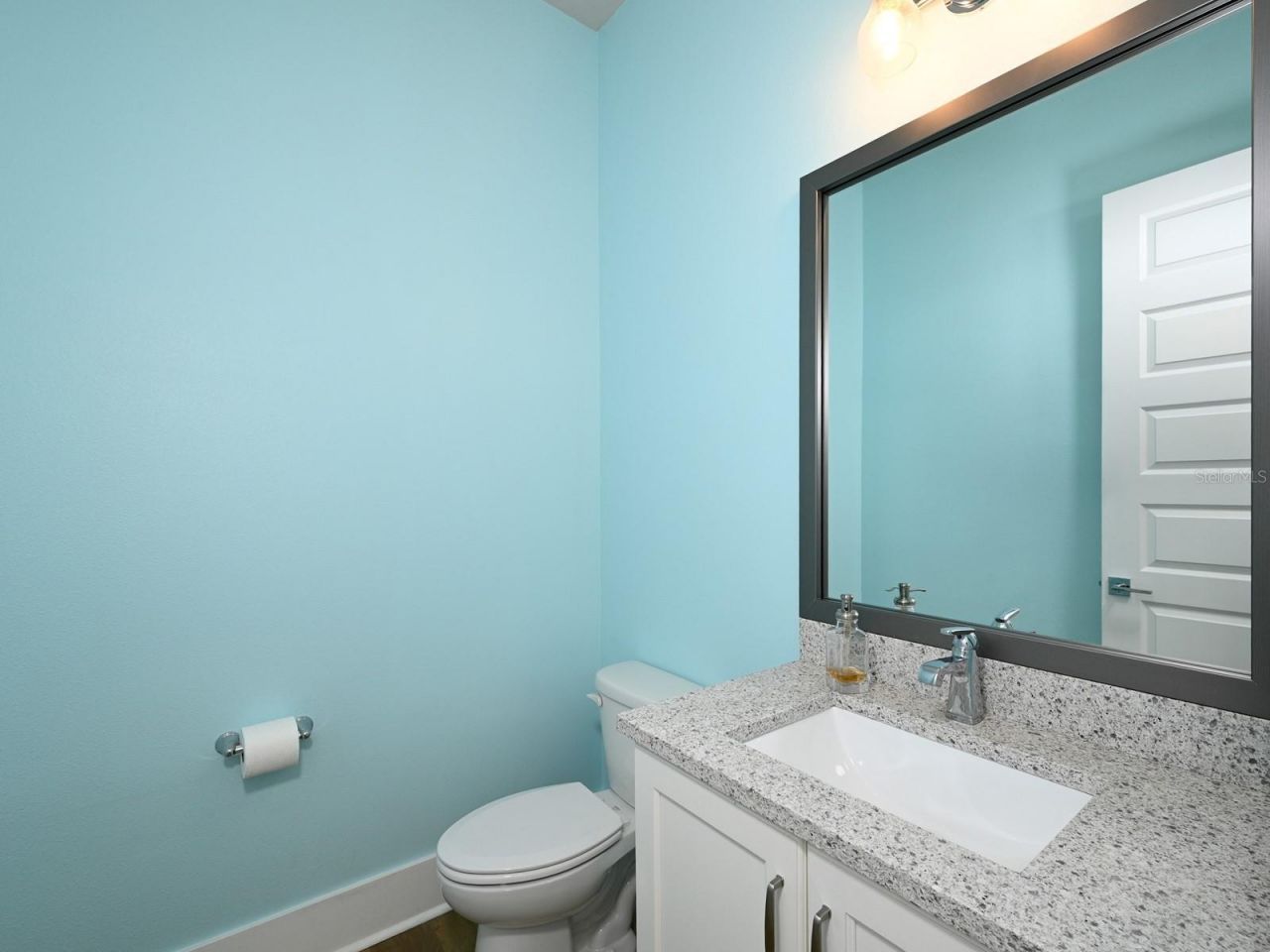 516 Laurel Park Drive, Sarasota, FL 34236 Photo