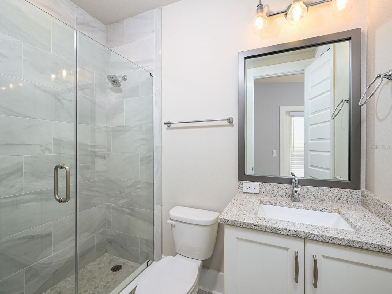 516 Laurel Park Drive, Sarasota, FL 34236 Photo