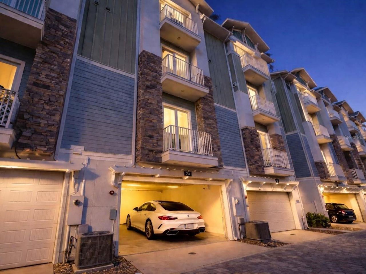 516 Laurel Park Drive, Sarasota, FL 34236 Photo