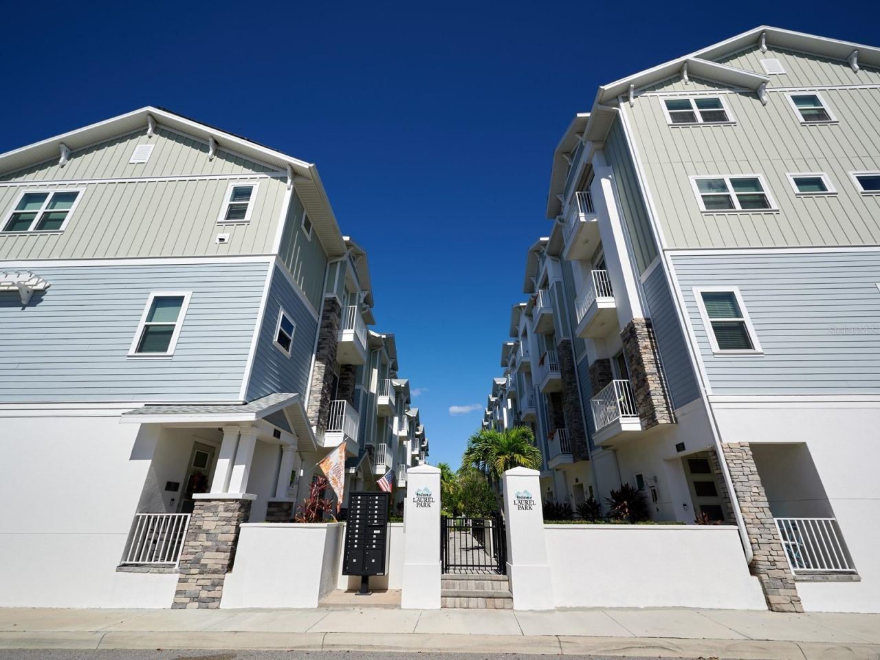 516 Laurel Park Drive, Sarasota, FL 34236 Photo