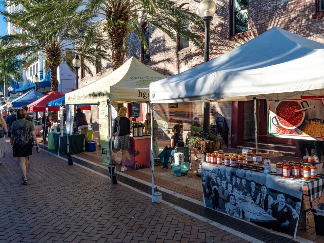 516 Laurel Park Drive, Sarasota, FL 34236 Photo