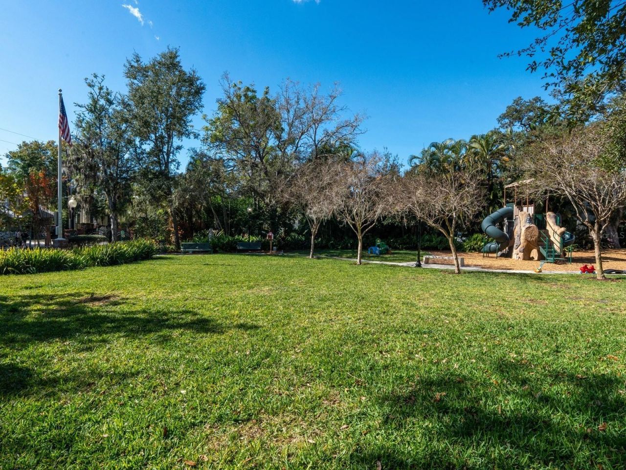 516 Laurel Park Drive, Sarasota, FL 34236 Photo