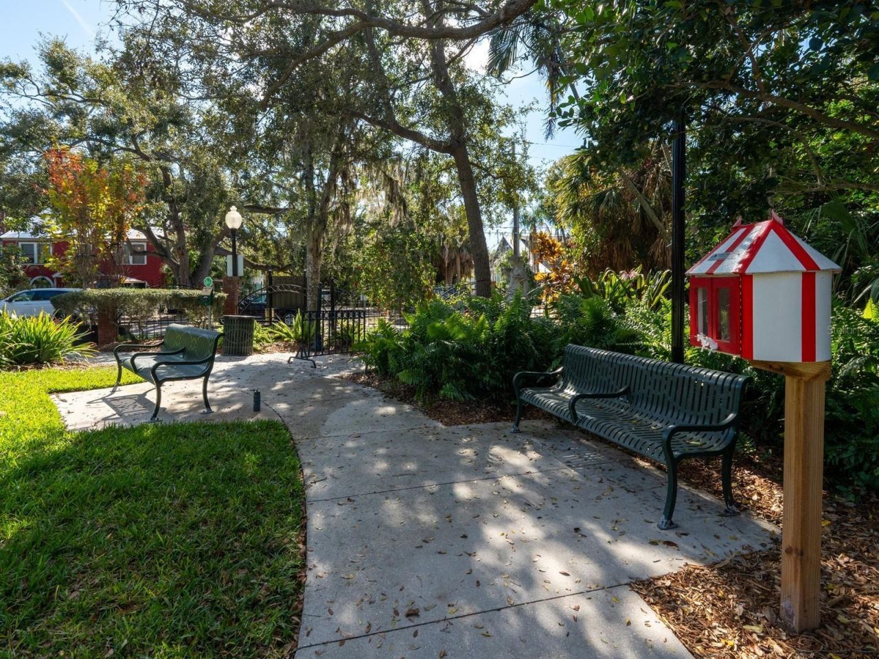 516 Laurel Park Drive, Sarasota, FL 34236 Photo