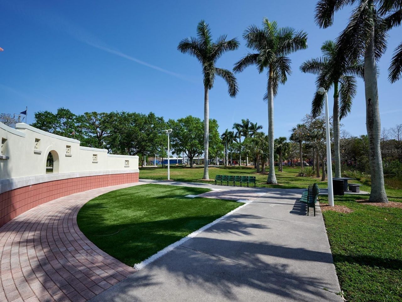 516 Laurel Park Drive, Sarasota, FL 34236 Photo