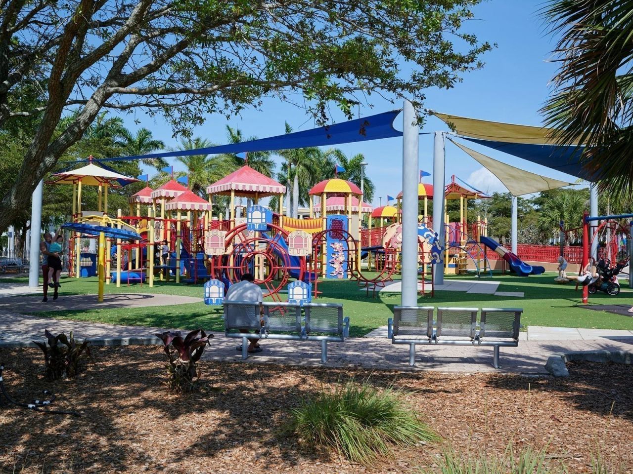 516 Laurel Park Drive, Sarasota, FL 34236 Photo